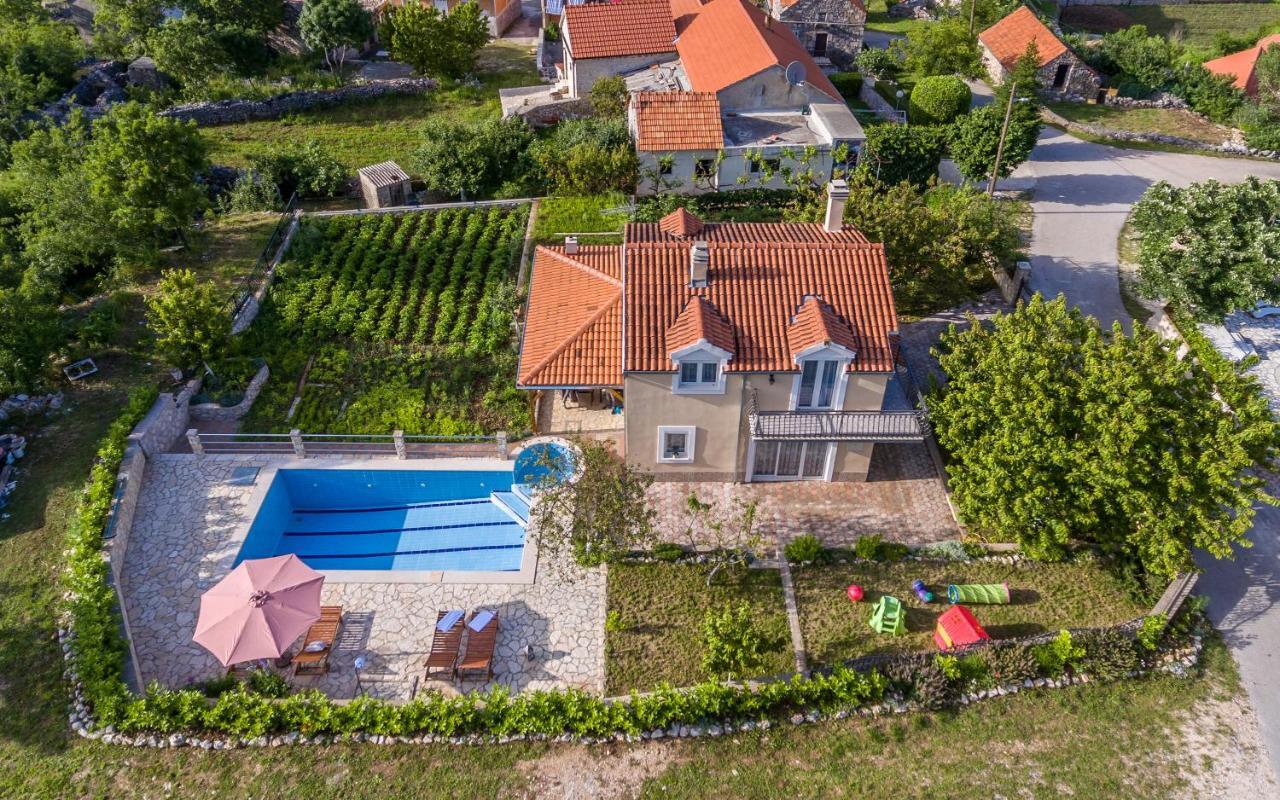 Holiday Home Memories And Joy Imotski Esterno foto